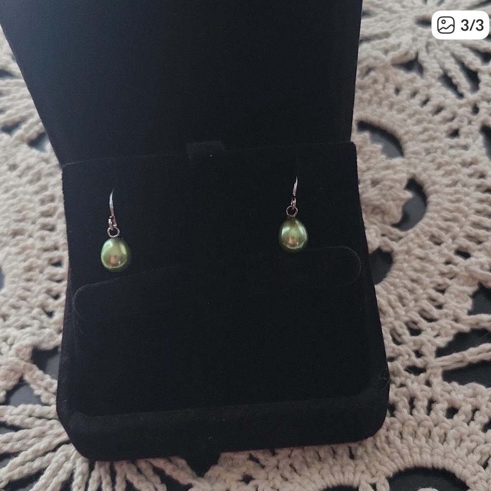 Genuine Pearl Dangle New In Box